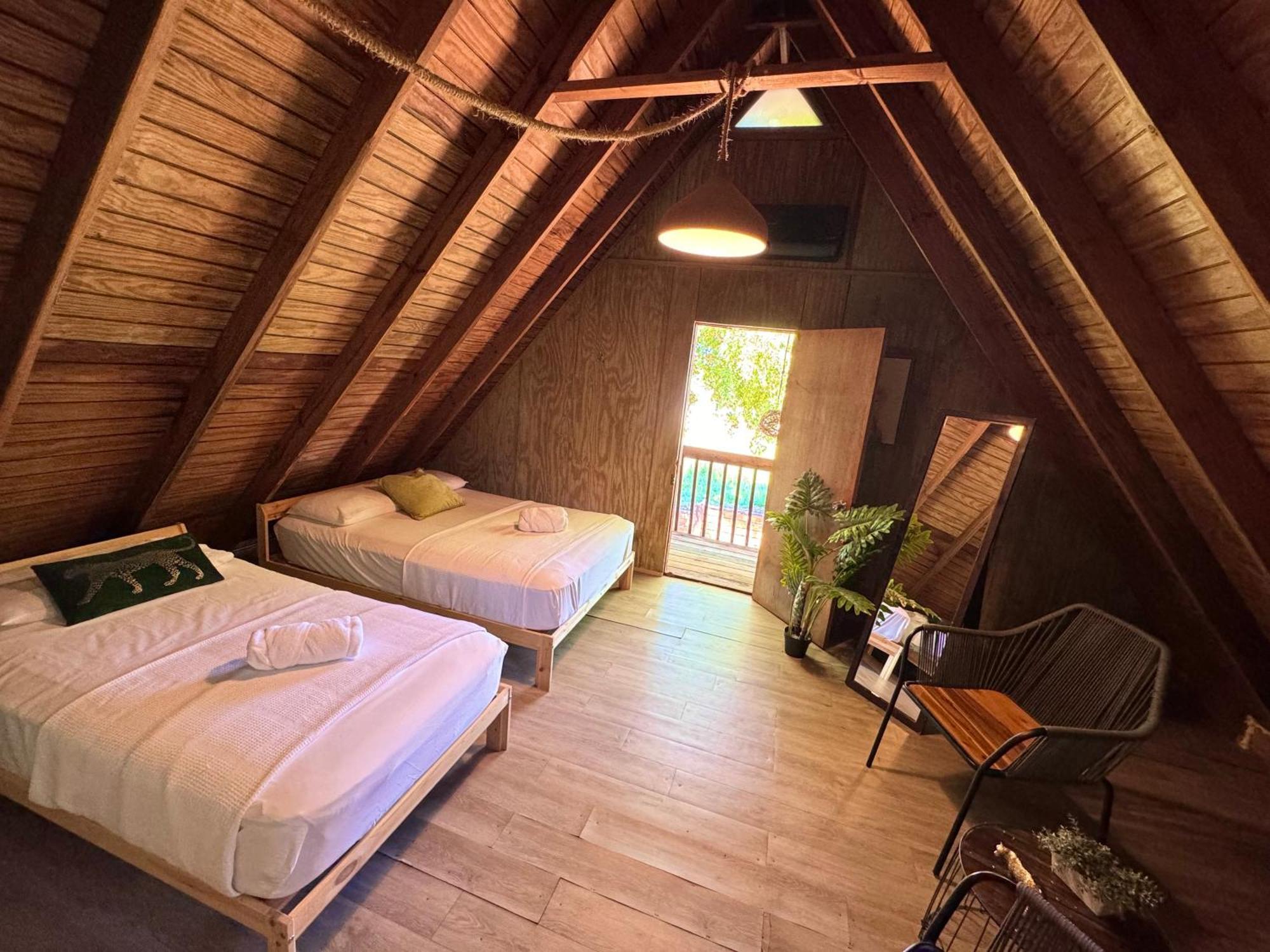 カボ・ロホ Hunter'S Cabin Prヴィラ エクステリア 写真